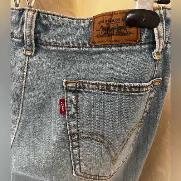 515 levi capris size 8 like new - Picture 4 of 4